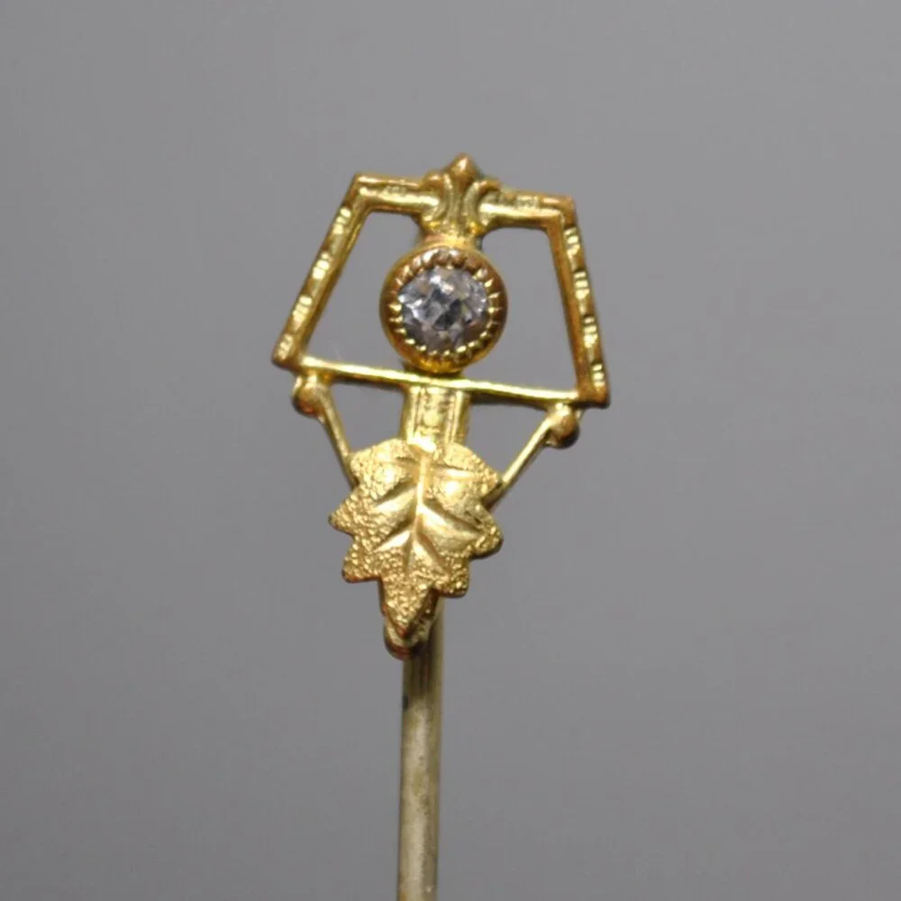 Antique Golden Edwardian Stick Pin with Paste Stone & Leaf